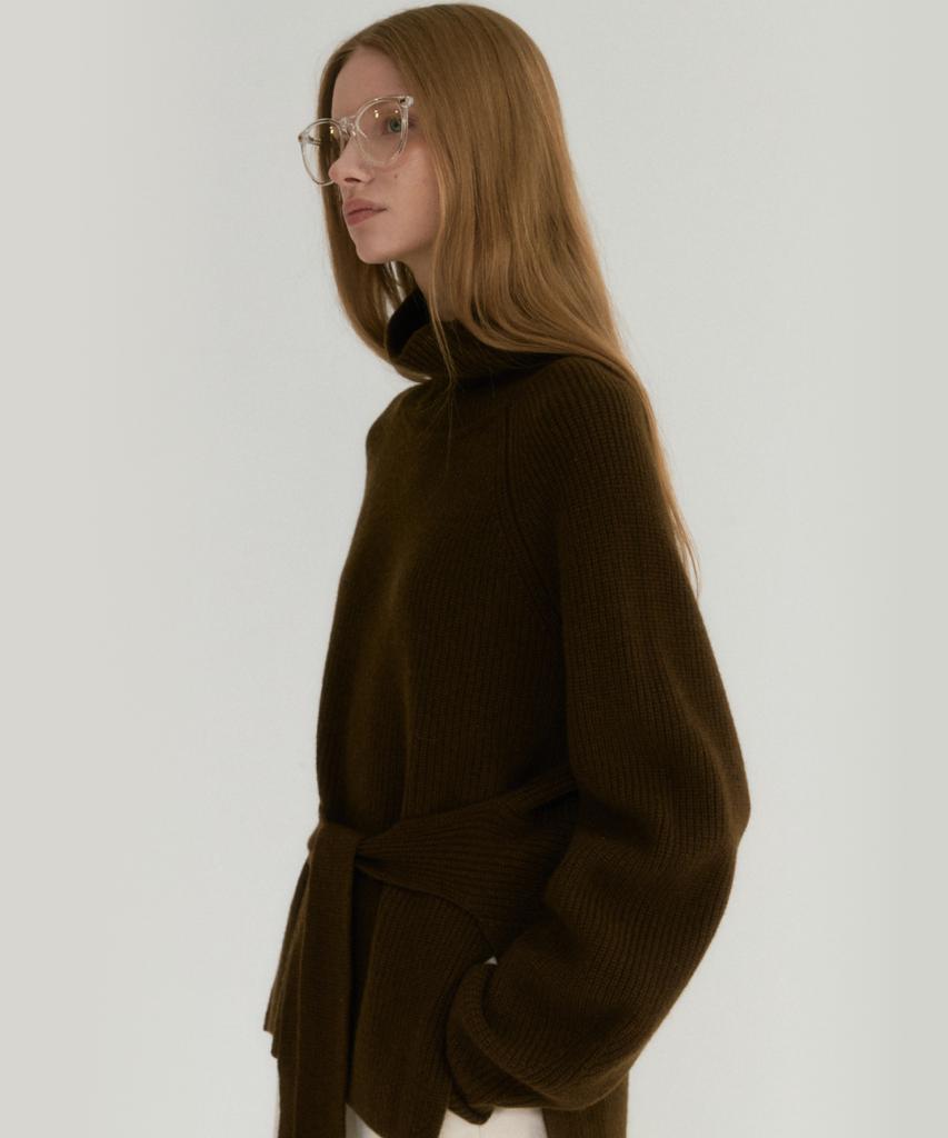 LEI AVERY Merino Wool Belted High-Neck Rib Knit (Brown)