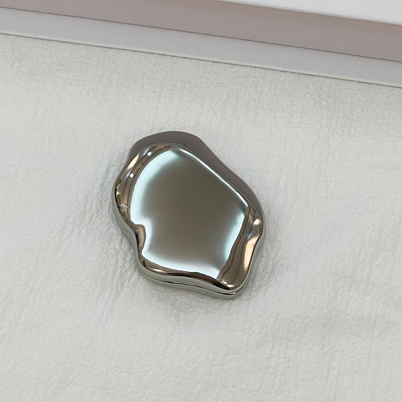 

Ручное зеркало для макияжа в форме сердца, Миниатюрное небьющееся портативное двустороннее маленькое зеркало, Симпатичное и складное зеркало для поправления макияжа