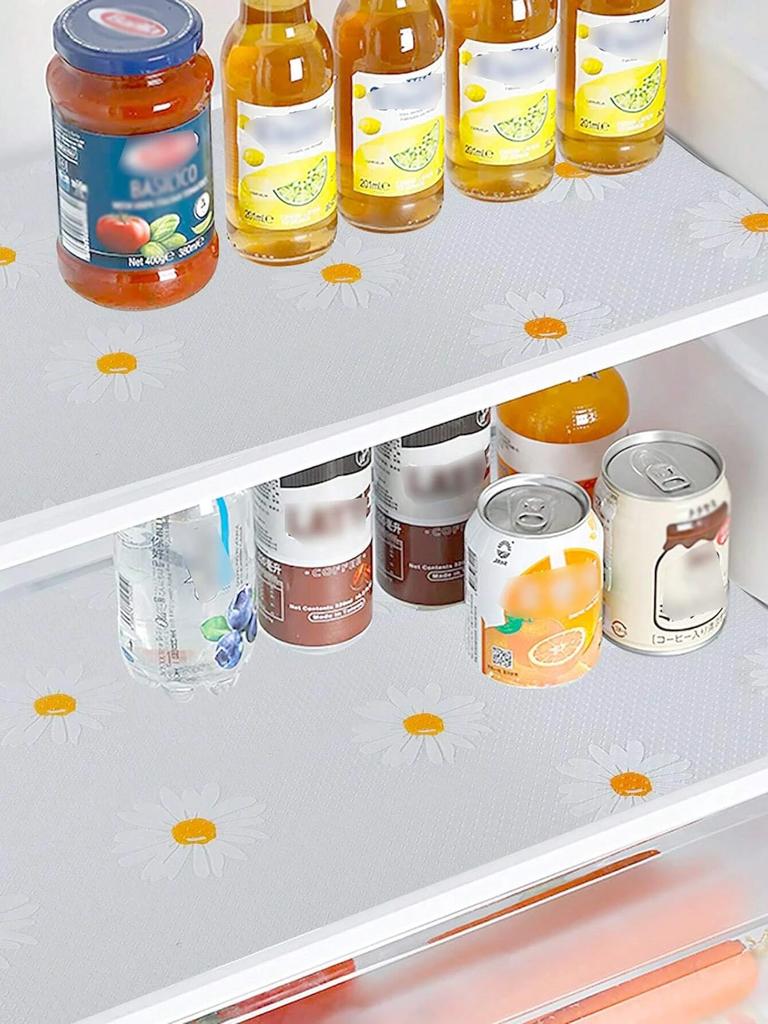 Roll of Daisy Printed Shelf Liner for Kitchen Cabinets and Drawers, Waterproof and Non-Adhesive Cupboard Mat, Easy to Clean