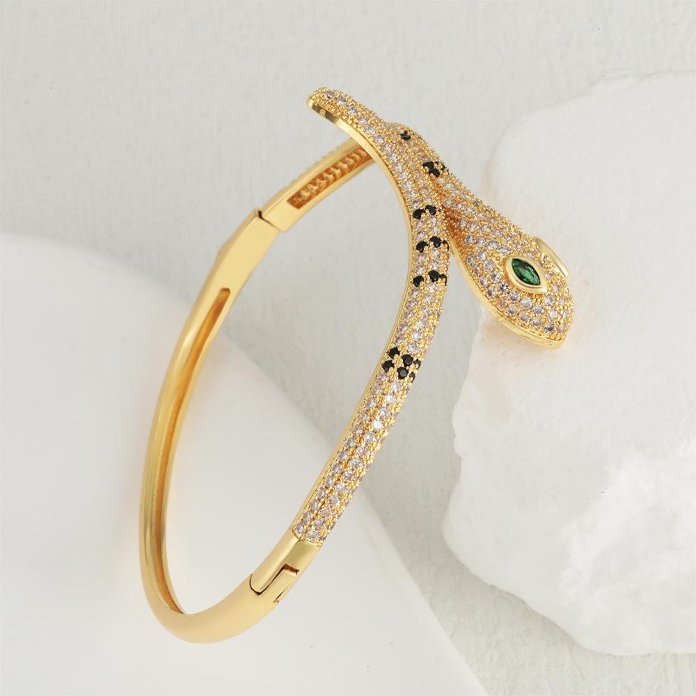 European and American Exotic Snake-shaped Bracelet Snake Head Bracelet Women s Fashion Jewelry One Size(18CM~21CM)