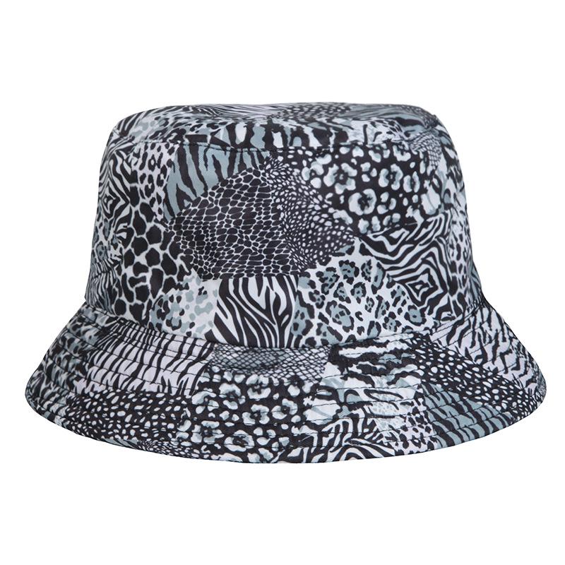 

Весенне-летняя женская панама с ярким лоскутным принтом «зебра»