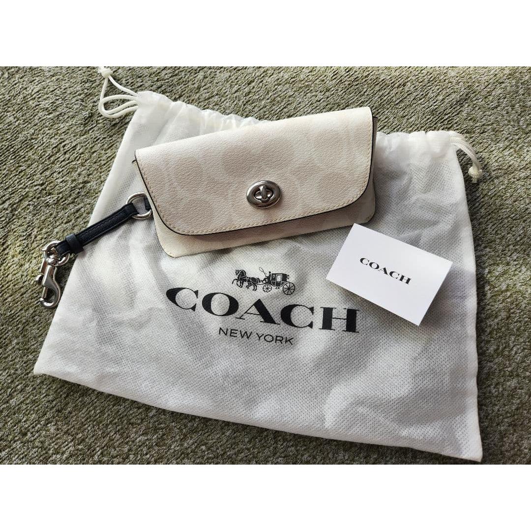 Used New and unused COACH White Signature Sunglasses/Glasses Case