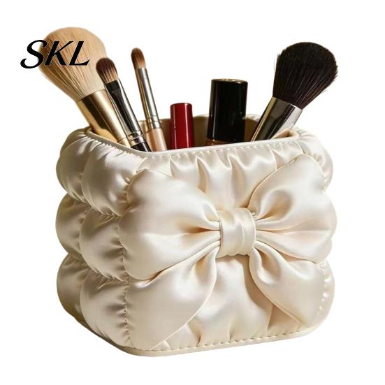 High-density Satin Pen Container Bow Holder, Silk Texture High-Density Case, Large Velvet Holder Capacity Elegant Organizer, for Makeup Brush Desktop белый