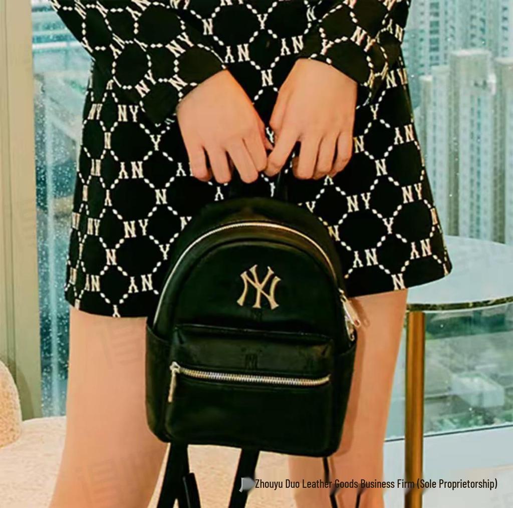 Koreanischer MLB Diamant Argyle NY Geprägter Damen Vielseitiger Trendiger Crossbody Rucksack