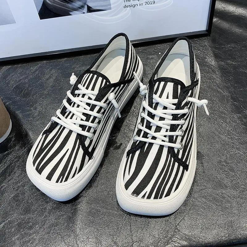 Platform Canvas Shoes for Women New Square Toe Laces Korean Fashion Sneakers Plaid Leopard Print Student Single-Layer Shoes