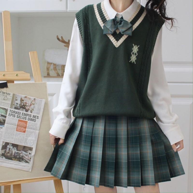 Women Clothing Vintage Classic JK Preppy Style Sweet Sweater Vest Y2K V Neck Sleeveless Chic Loose All Match Knitted Waistcoat