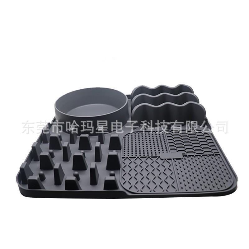 Silicone Pet Licking Mat Slow Feeder Bowl Cats Dogs Non-Slip Food Pad With Multiple Sizes Colors