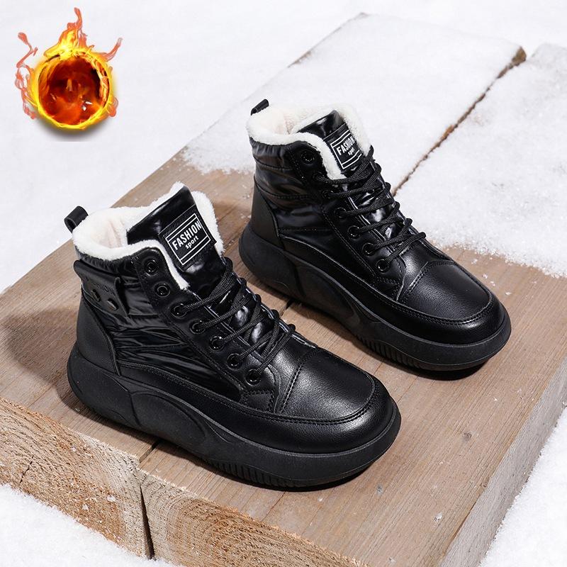 Женские большие хлопковые ботинки зимние новый стиль с плюшевой подкладкой универсальные женские студенческие модные теплые на толстой подошве повседневные зимние ботинки 35 чёрный 1980₽