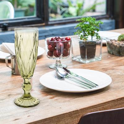 Vintage Wine Glasses Set of 4 Thickened Embossed Glass Cups Elegant Stemmed Drinking Glasses for Home Wedding Party Decorative