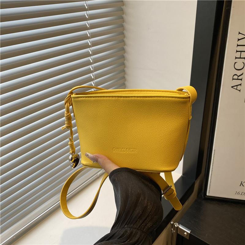 

Летняя модная наплечная сумка новая модная легкая роскошная повседневная женская наплечная сумка-мессенджер необходимая женская сумка оптом жёлтый