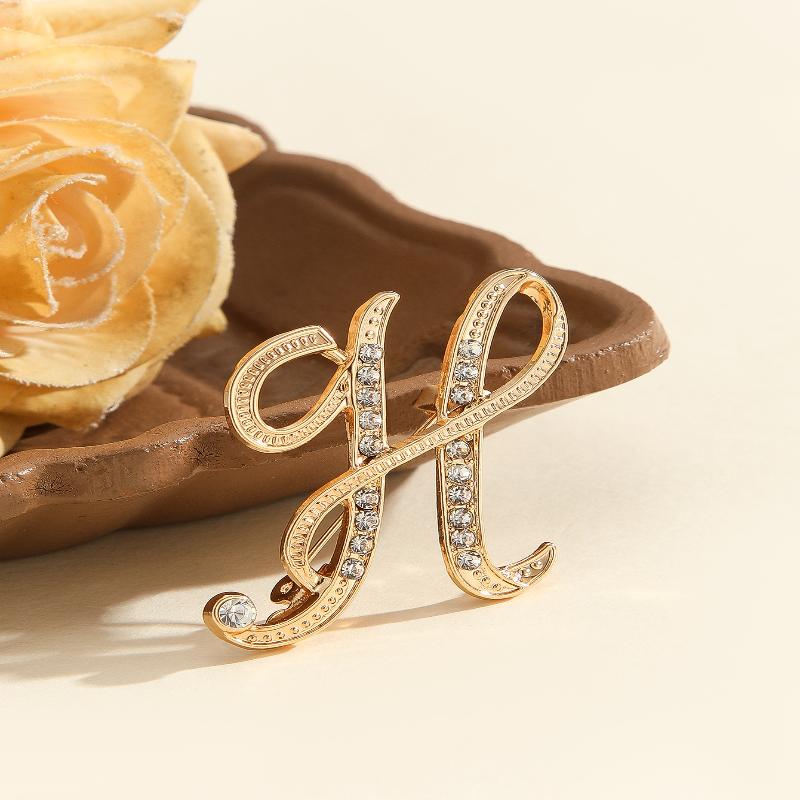 

Women A-Z Letter Brooch Rhinestones Crystal Gold Color English Alphabet Metal Pins Cute Brooch Jewelry Accessories Gift H