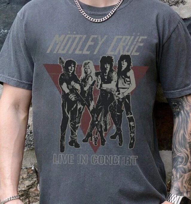 

Футболка Motley Crue Live in Concert Рок-группа на Винтажной футболке Comfort Colors 1717 S