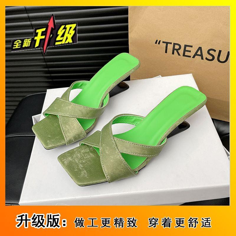 2025 summer new Korean version of high-heeled niche slippers women's shoes Internet celebrity versatile outer wear square toe sandals