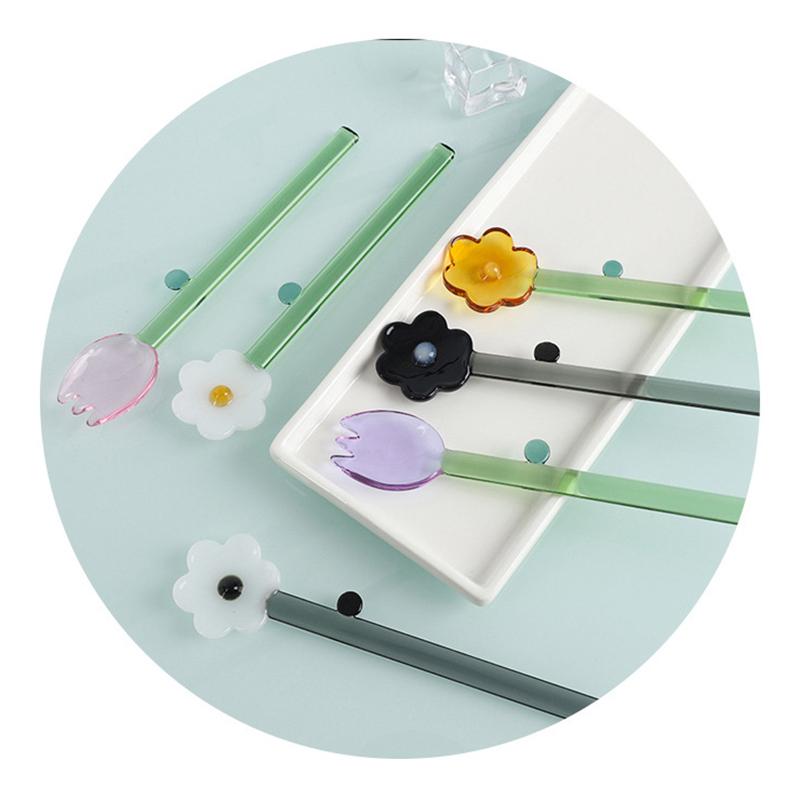 Cucchiaio di Vetro con Manico Lungo Cucchiaio da Dessert in Vetro Trasparente Creativo a Forma di Fiore Colorato Cucchiaio Agitatore per Caffè Bastoncino Bar