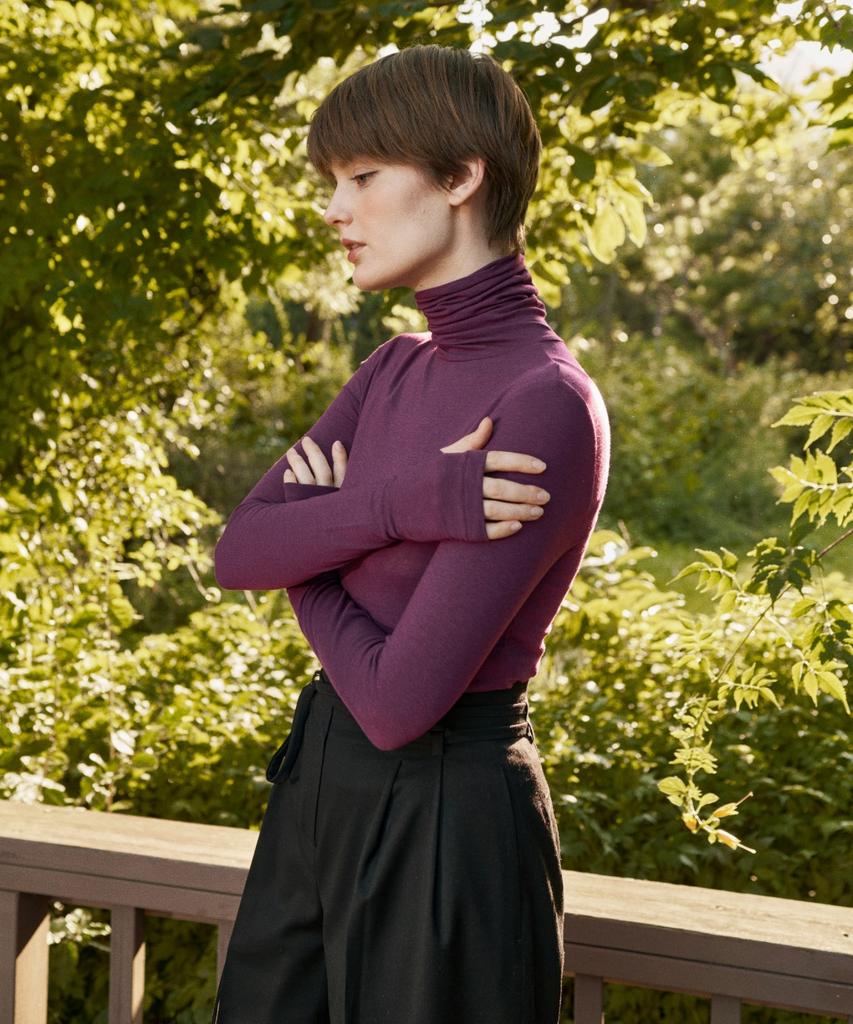 HANSUKNE Crop Warmer Turtleneck (Purple)