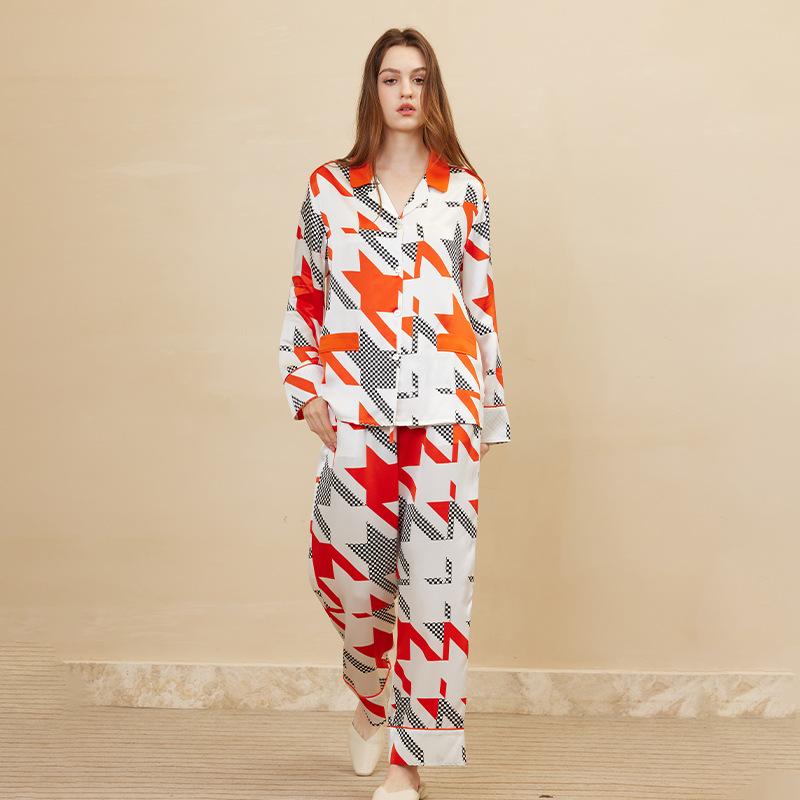 Butterfly embroidery, mulberry silk pajamas two-piece set, fashionable contrasting colors, thousand bird grid printing long-sleeved trousers, silk