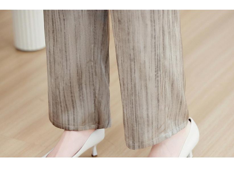 Stylový letní dvoudílný set: Top s krátkým rukávem a kalhoty s širokými nohavicemi pro ženy středního a staršího věku