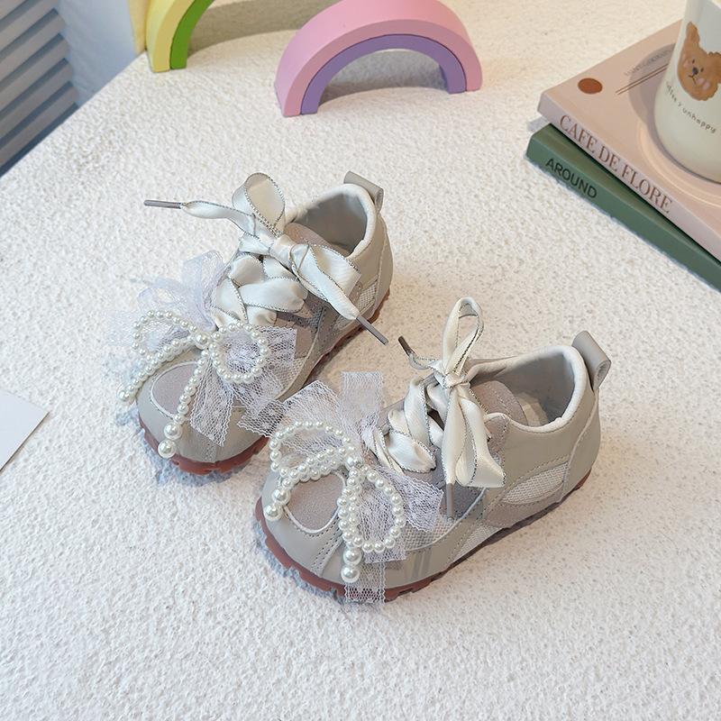 Girls casual fashion pearl bow sneakers 2025 spring and summer new puff shoes breathable lightweight board shoes tide