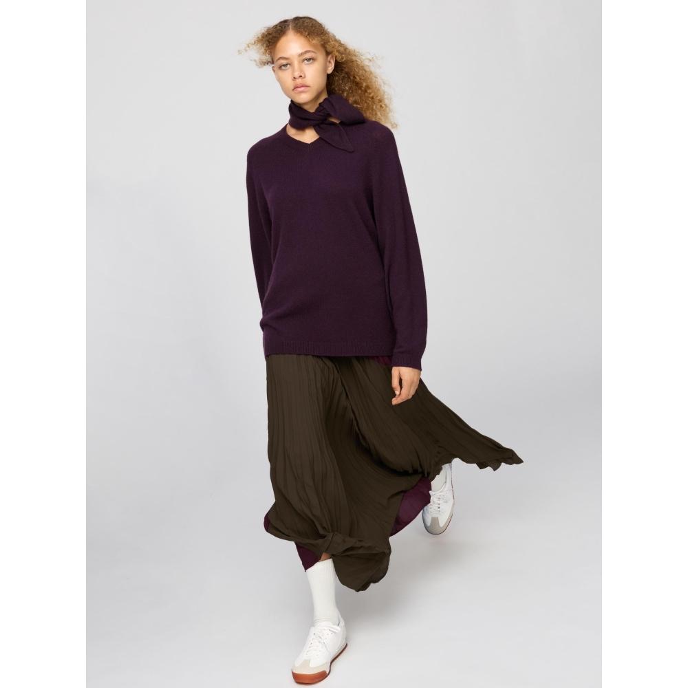 Uniqlo Cashmere Relaxed V Neck Sweater With Scarf