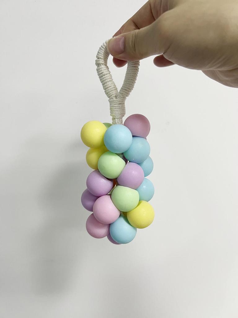 Crystal Grape Scented Hanging Ornament – Handmade Essential Oil Soap, Perfect for Opening Ceremony Souvenirs and Gifts.