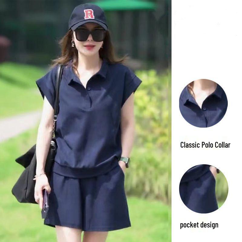 

Plus Size Women s Flattering Short-Sleeve Polo & Slimming Shorts Set M (recommended for up to 50 kg)