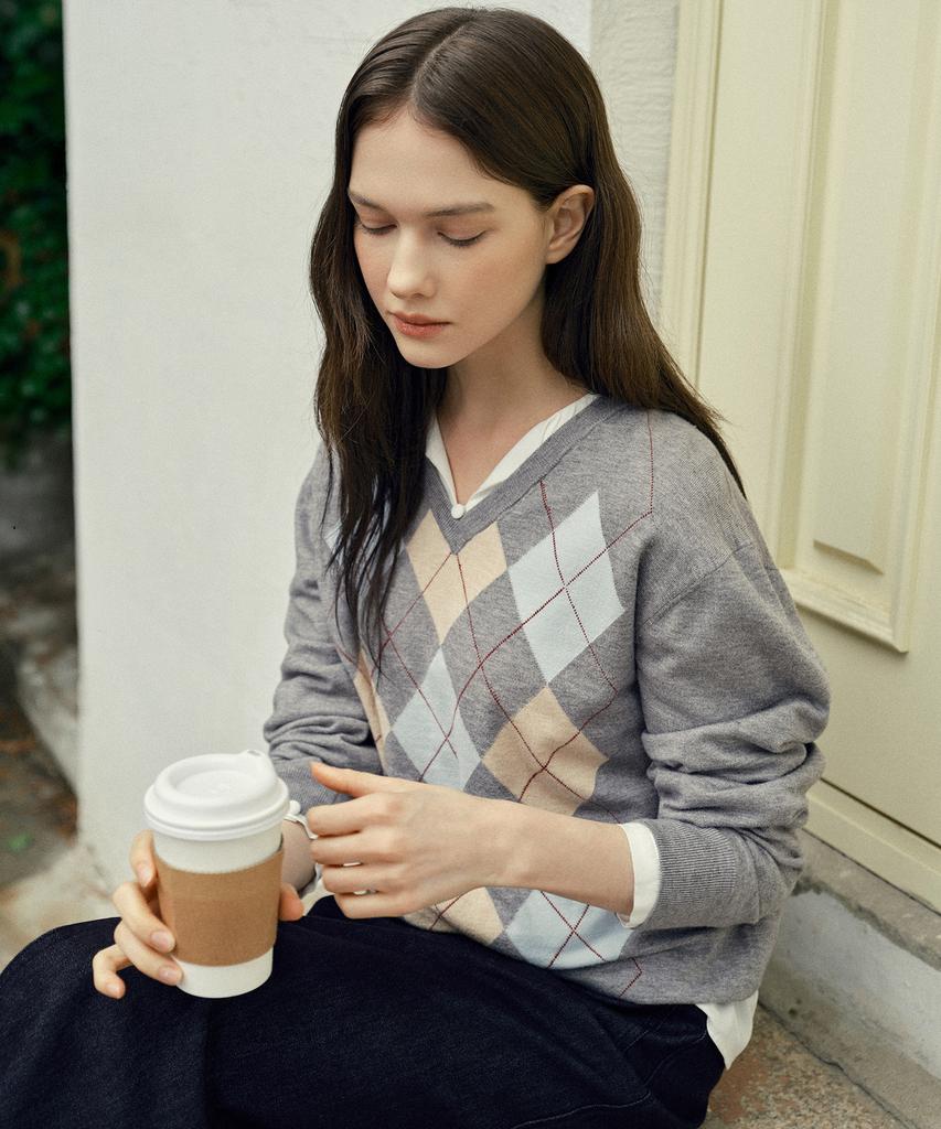 MIND BRIDGE WOMEN [W] V-Neck Argyle Oversized Knit - 2 Colors
