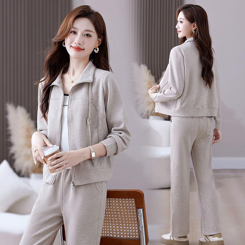 Chic Cashmere Cardigan & Slimming Sportswear Set for Women - 2025 Spring/Autumn Running Suit, Two-Piece.