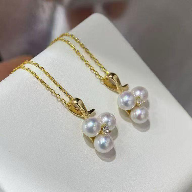 M Family Grape Pendant with 4-5mm Natural Akoya Pearls - Versatile Classic Style Gold S925 Sterling Silver