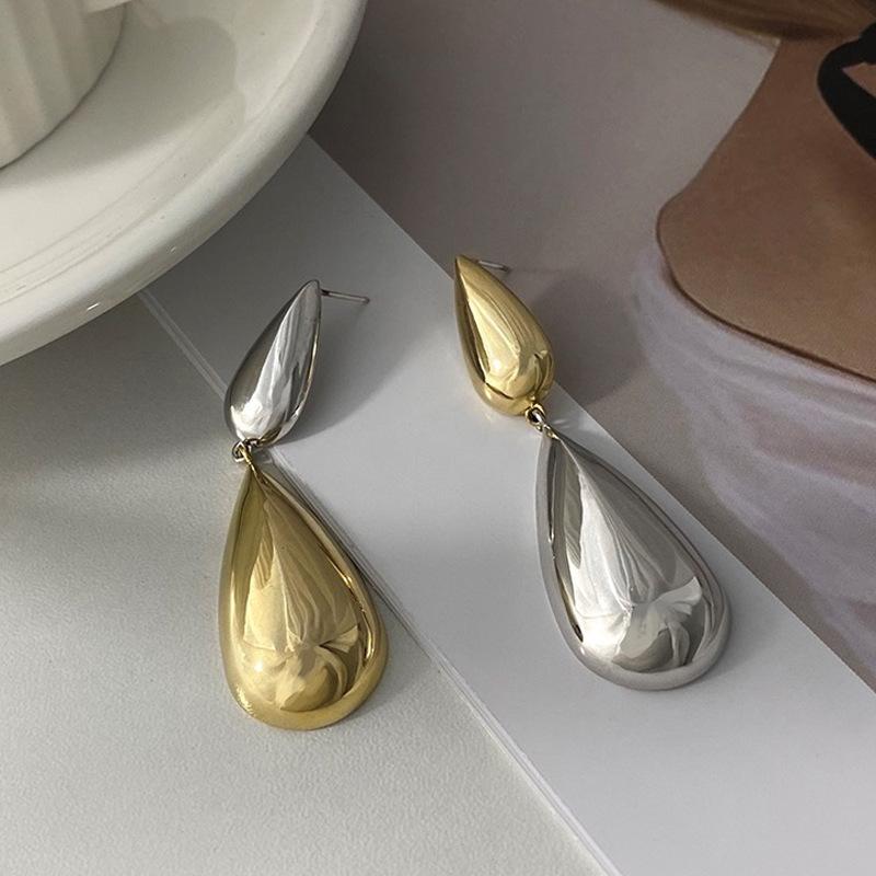 

Vintage Gold Color Water Drop Shape Earrings for Women Exaggerated Metal Long Smooth Teardrop Dangle Earrings Zircon 2026