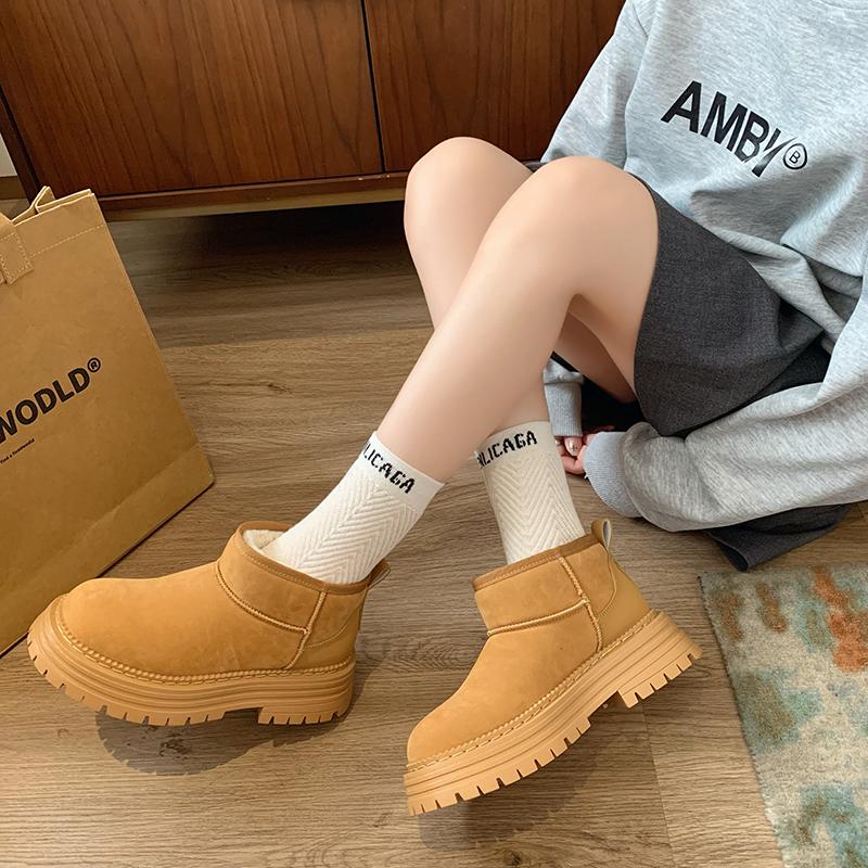 CRLAYDK Classic Womens Warm Fur Lined Comfortable Winter Snow Boots Suede Outdoor Walking Platform Shoes for Ladies Botas