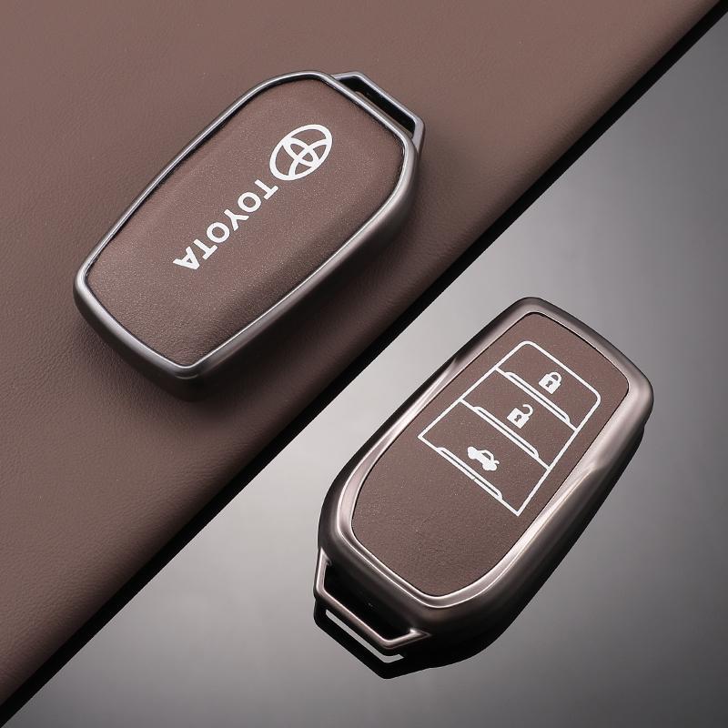 Läder Bilnyckel Fodral Fobskydd för Toyota RAV4 Crown Hilux Fortuner Yaris Prius Corolla Camry Land Cruiser Avensis Verso Prado C