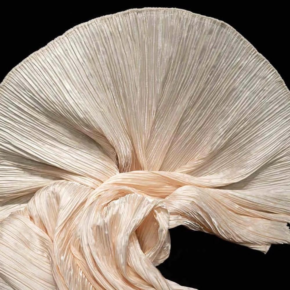 Glänzender Glanz Geschmiedeter Plissee-Stoff DIY Kleiner Knitterstoff Wasserglanzstoff Bühnenhintergrund