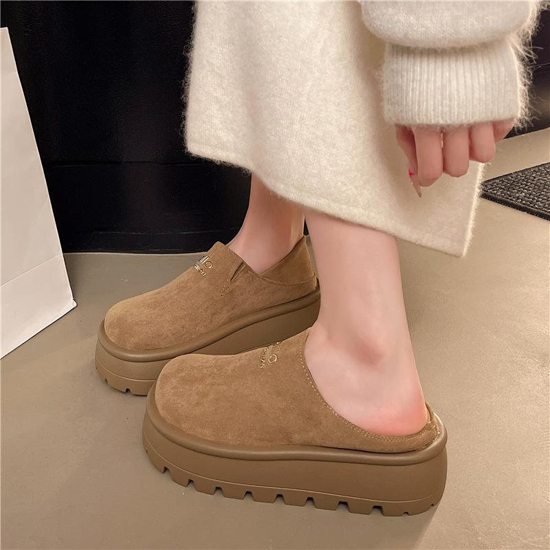 Baotou half-drag muffin shoes for women to wear 2025 autumn Korean version of versatile thick soles to increase the height of casual lazy people