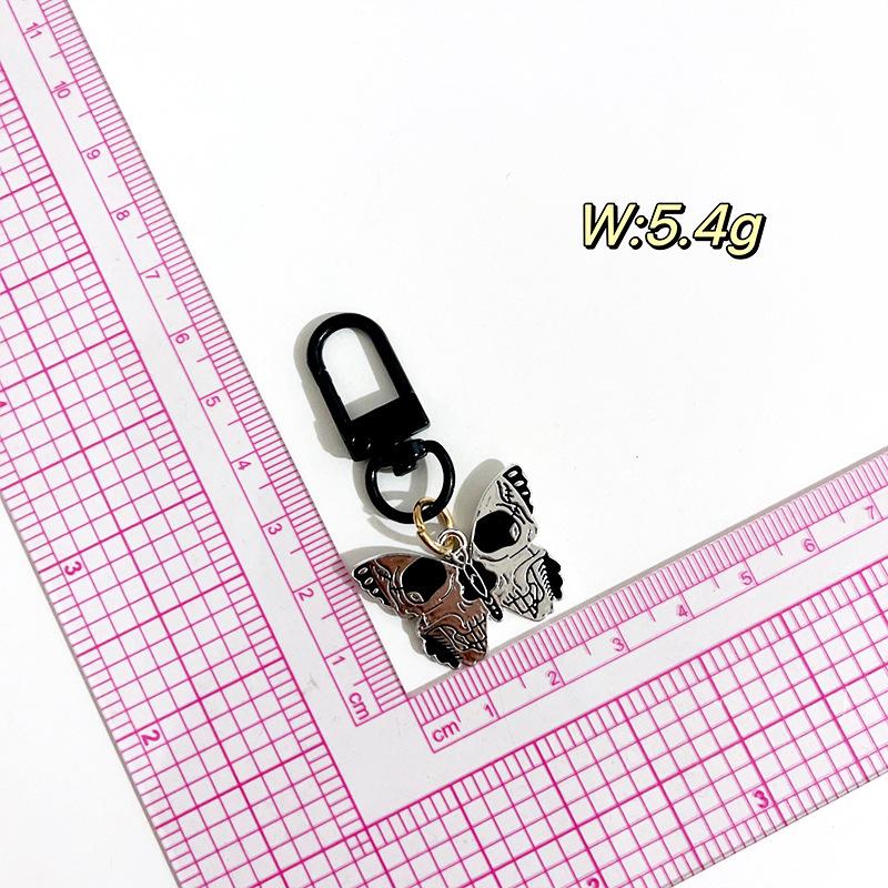 Trendy Skull Butterfly Keychain - Retro Halloween Pendant, Cold Style