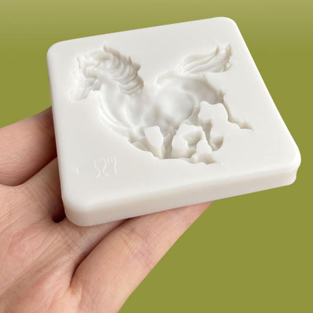 2pcs Running Horse Silicone Mold Pony Handmade Dropping Glue Square Cake Decoration DIY Chocolate Dessert Bakers Fondant Mold