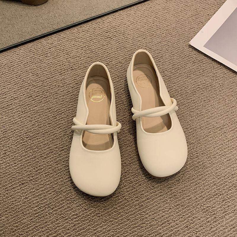 

Шкіряні одномісні жіночі весняно-осінні ніжні ковші на плоскому низу 35 бежевий