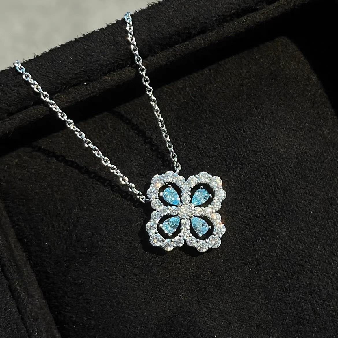 

French Lucky Clover Sea Blue Necklace Women s Light Luxury Flower Full Diamond Plated 18k Premium Clavicle Chain 2026 45CM