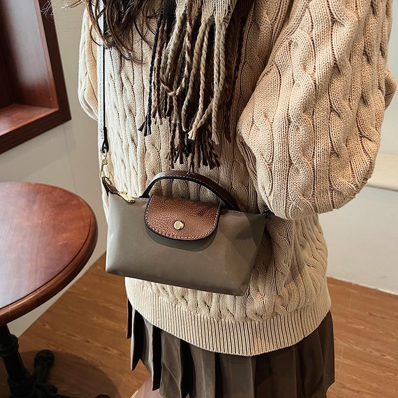 Retro Fashion Versatile 2025 Spring and Summer Women's Bags One Shoulder Crossbody Hand Carry High-end Nylon Dumpling Bags
