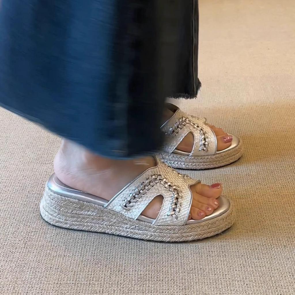 New niche weave soft leather cool fashion slippers femininity square head stepping on shit feeling beautiful one-word drag