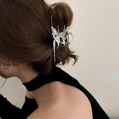 Women Retro High-end Silver Metal Butterfly Hair Clip Fashionable Gothic Personality Headwear Elegant Accessories for Girls
