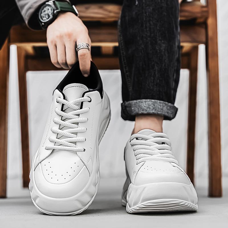 Neue Lässige Atmungsaktive Brot-Skateschuhe Bequem und Rutschfest Laufplattform Erhöht durch Sport Weiße Schuhe Männer