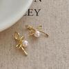 Women's Accessories Big Pearl Ribbon Earrings (2 Colors)
