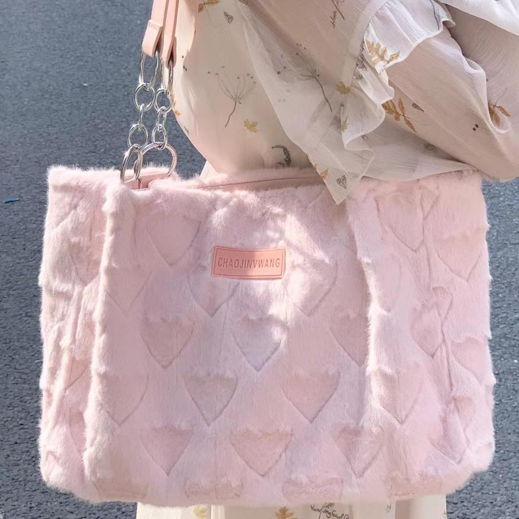 Women's Large Capacity Plush Tote: Autumn/Winter Japanese Korean Style, Casual Commuting Fur Shoulder Bag
