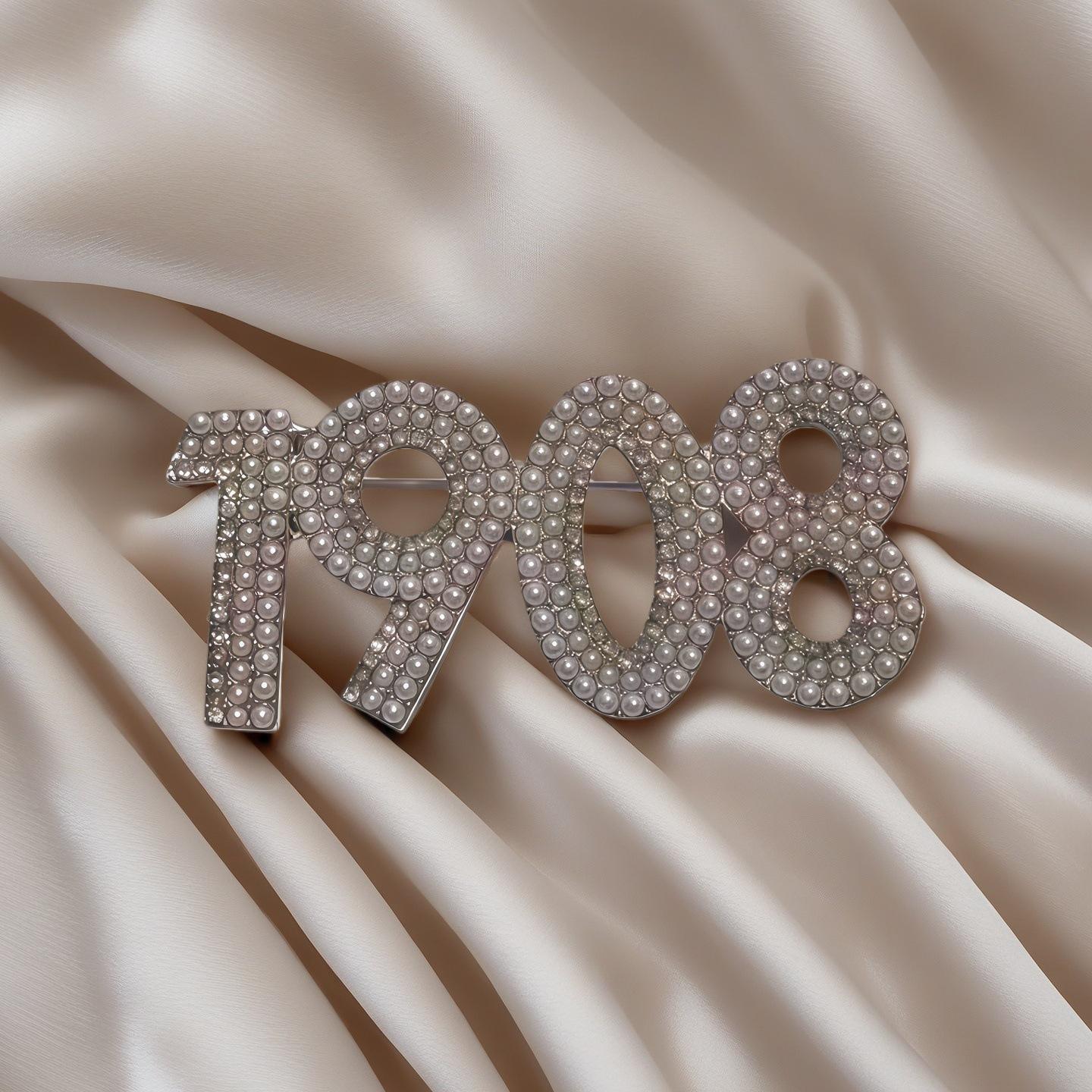 

Greek Sisters Pearl Brooch 1908/1913 Corsage Pin Jewelry