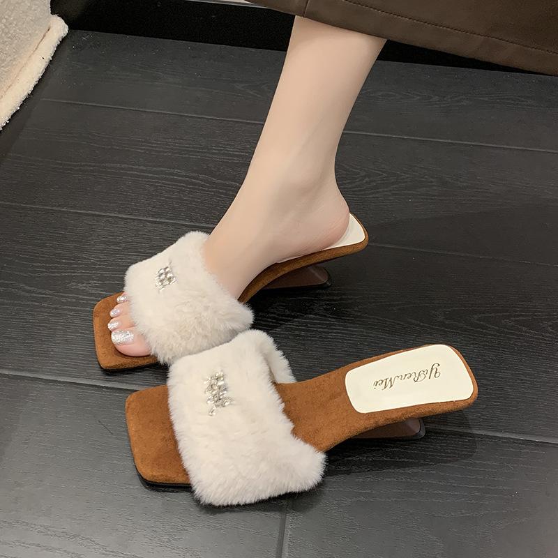 Mao Mao slippers women's outer wear 2025 autumn and winter fairy new Korean version of one word with leopard print stiletto slippers