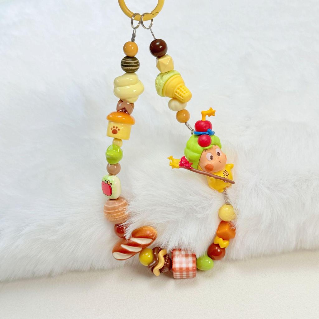 Star Beaded Doll Keychain: Cartoon Dopamine Charm for Phone, DIY Backpack Pendant, or Ornament