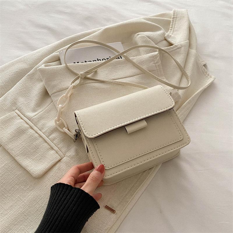 Women's simple fashion temperament casual small bag women's spring new shoulder bag beautiful messenger bag