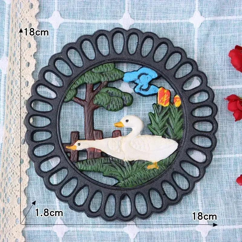 Cadre Isolant Rooster Rétro Peint en Fonte Tasses Casseroles Bols Assiettes Tapis de Repas Ronds Décoration de Cuisine Maison Ornements Artisanaux