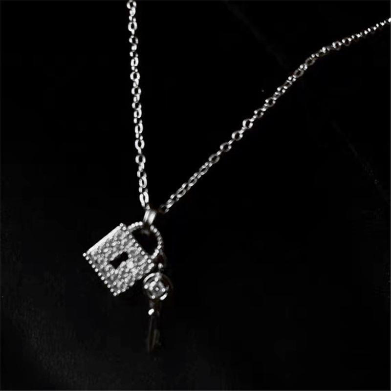 Simple Diamond Heart Pendant Necklace with Key and Lock Design for Couples