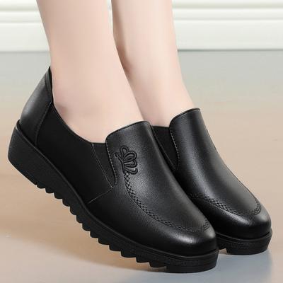 Fashion Spring Soft Soled Mother Wedges Single Shoes Quality Leather Non-slip Casual Comfort Middle-aged Ladies Flat Shoes Ladies Shoes